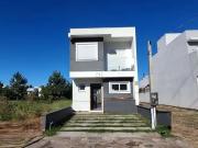 Casa / Sobrado para Locação em Porto Alegre/RS Aberta...