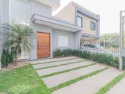 Casa / Sobrado para Locação em Porto Alegre/RS Ipanema 3...