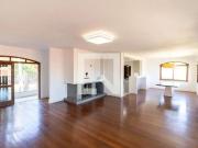 Casa / Sobrado para Locação em Porto Alegre/RS Tristeza...