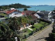 Casa / Sobrado para Locação em Porto Belo/SC Centro 2...