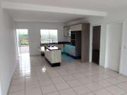 Casa / Sobrado para Locação em São José dos Pinhais/PR...