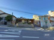 Casa / Sobrado para Locação em São José/SC Praia...