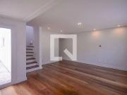 Casa / Sobrado para Locação em São Paulo/SP Bosque da...