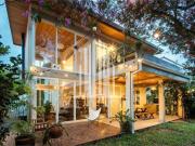 Casa / Sobrado para Locação em São Paulo/SP Butantã 4...