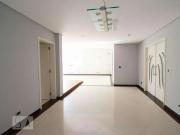 Casa / Sobrado para Locação em São Paulo/SP Interlagos 4...