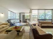 Casa / Sobrado para Locação em São Paulo/SP Sumaré 4 Quartos