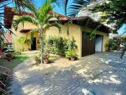 Casa / Sobrado para Locação em Salvador/BA Itapuã 4 Quartos