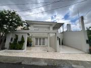 Casa / Sobrado para Locação em Salvador/BA Ondina 4 Quartos