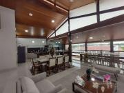 Casa / Sobrado para Locação em Santa Cruz da...