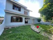 Casa / Sobrado para Locação em Santa Maria/RS Pé de...