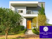 Casa / Sobrado para Locação em Santana de Parnaíba/SP...