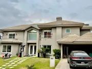 Casa / Sobrado para Locação em Santana de Parnaíba/SP...