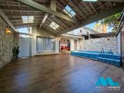 Casa / Sobrado para Locação em Santos/SP Boqueirão 4 Quartos