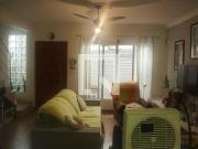 Casa / Sobrado para Locação em Santos/SP Embaré 2 Quartos