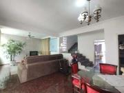 Casa / Sobrado para Locação em Santos/SP Embaré 4 Quartos