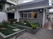 Casa / Sobrado para Locação em Santos/SP Embaré 4 Quartos