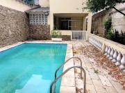 Casa / Sobrado para Locação em Santos/SP Macuco 4 Quartos