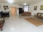 Casa / Sobrado para Locação em Santos/SP Ponta da Praia...