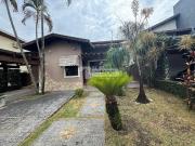 Casa / Sobrado para Locação em Taubaté/SP Jardim das...