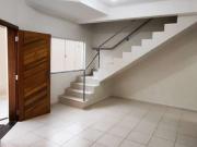 Casa / Sobrado para Locação em Ubatuba/SP Centro 2 Quartos