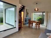 Casa / Sobrado para Locação em Ubatuba/SP Itaguá 1 Quartos