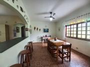 Casa / Sobrado para Locação em Ubatuba/SP Itaguá 3 Quartos