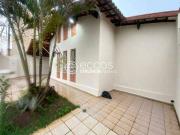 Casa / Sobrado para Locação em Uberaba/MG Conjunto...