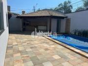 Casa / Sobrado para Locação em Uberlândia/MG Alto...