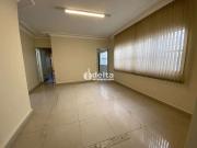 Casa / Sobrado para Locação em Uberlândia/MG Bom Jesus 3...