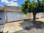 Casa / Sobrado para Locação em Uberlândia/MG Carajás 3...