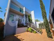 Casa / Sobrado para Locação em Uberlândia/MG Jardim...