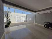Casa / Sobrado para Locação em Uberlândia/MG Jardim...