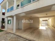 Casa / Sobrado para Locação em Uberlândia/MG Jardim...