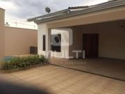 Casa / Sobrado para Locação em Uberlândia/MG Jardim...