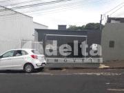 Casa / Sobrado para Locação em Uberlândia/MG Lidice 3...