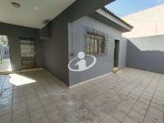 Casa / Sobrado para Locação em Uberlândia/MG Martins 3...