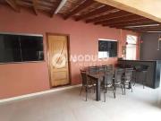Casa / Sobrado para Locação em Uberlândia/MG Santa...