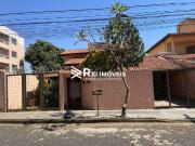 Casa / Sobrado para Locação em Uberlândia/MG Santa...