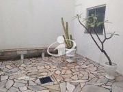 Casa / Sobrado para Locação em Uberlândia/MG Saraiva 4...