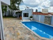 Casa / Sobrado para Locação em Uberlândia/MG Vigilato...