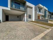 Casa / Sobrado para Locação em Valinhos/SP Vila Capuava...