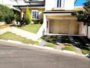 Casa / Sobrado para Locação em Vinhedo/SP Pinheirinho 3...