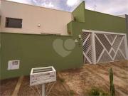 Casa / Sobrado para Venda em Adamantina/SP Centro 3 Quartos