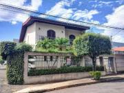 Casa / Sobrado para Venda em Americana/SP Vila Frezzarin...