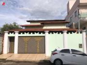 Casa / Sobrado para Venda em Anápolis/GO Boa Vista 5 Quartos