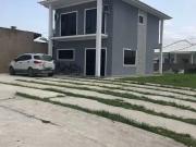 Casa / Sobrado para Venda em Araruama/RJ Lagoinha 3 Quartos