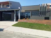 Casa / Sobrado para Venda em Araucária/PR Cachoeira 3...