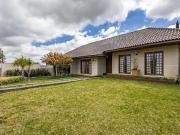 Casa / Sobrado para Venda em Araucária/PR Centro 3 Quartos