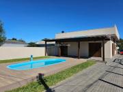 Casa / Sobrado para Venda em Arroio do Sal/RS Centro 2...