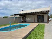 Casa / Sobrado para Venda em Arroio do Sal/RS Centro 2...